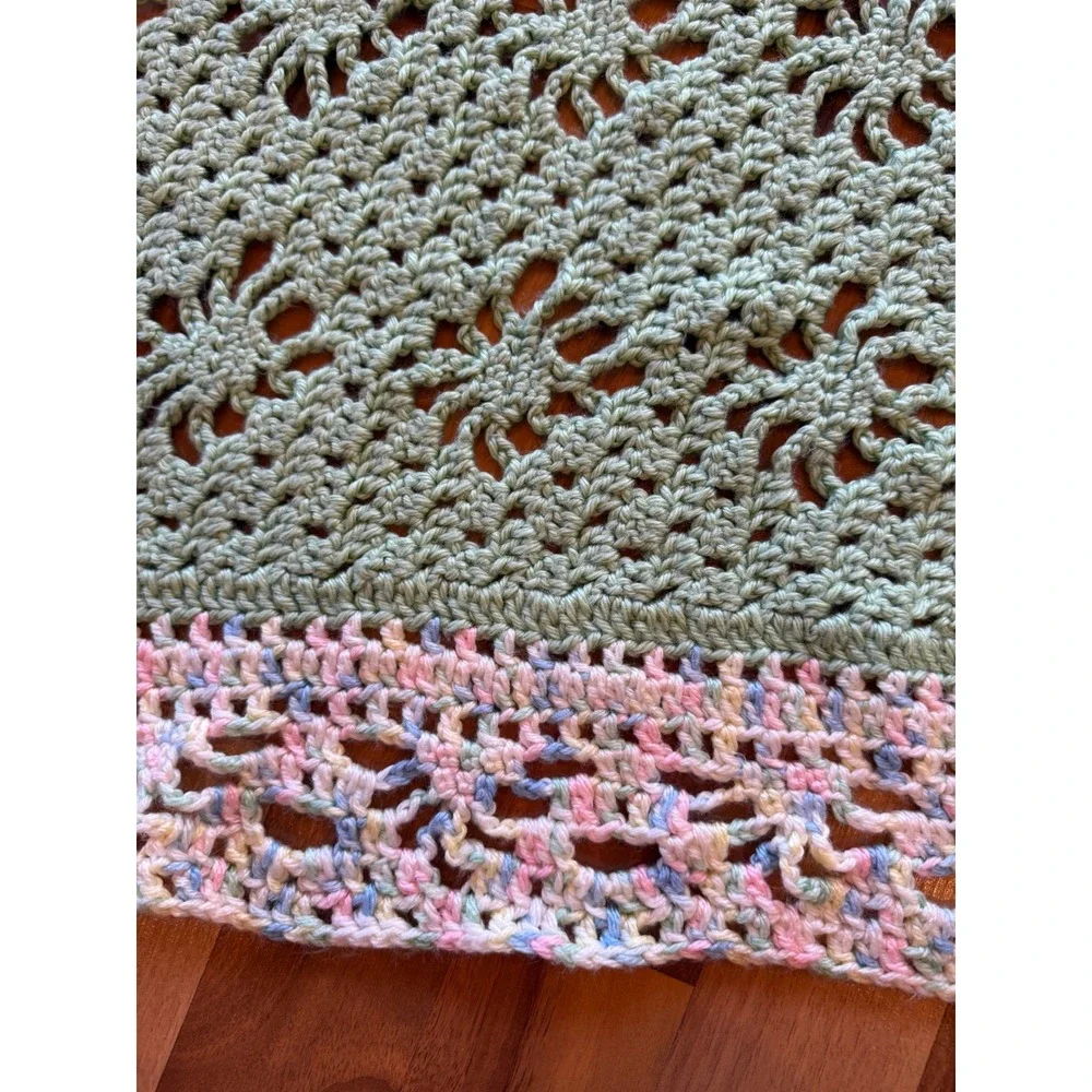 Handmade Crochet Baby‎ Blanket Infant OS Green Pink Pastel Excellent Lace Border